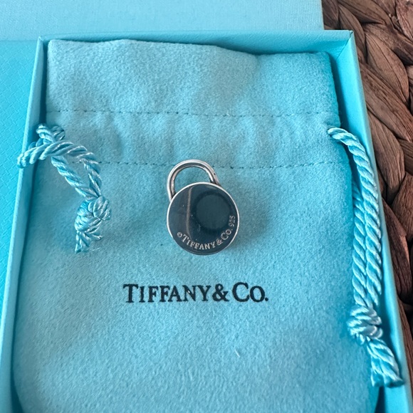 Authentic Tiffany and Co silver round TCO lock charm - Picture 4 of 5